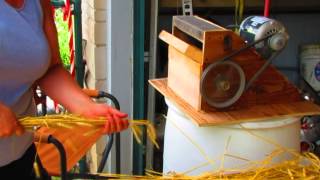 Wheat Threshing Homemade Thresher [upl. by Perce]